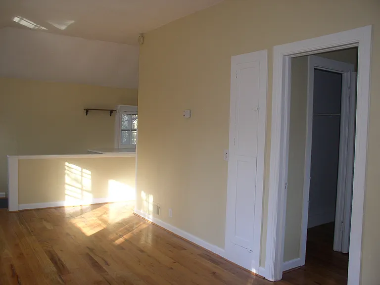 1511.5 Wood Ave #1 — Photo 2