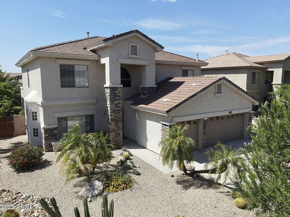 1st image of 2411 W Sagebrush Dr
