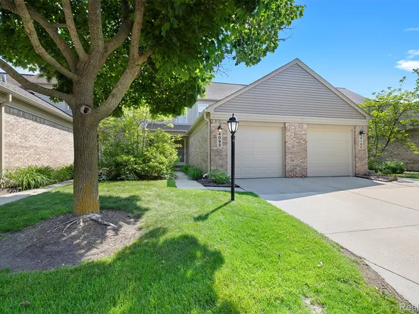 4093 Hunters Cir E, Canton, MI 48188