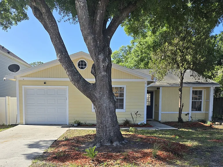 7703 Sumter Ct — Photo 1