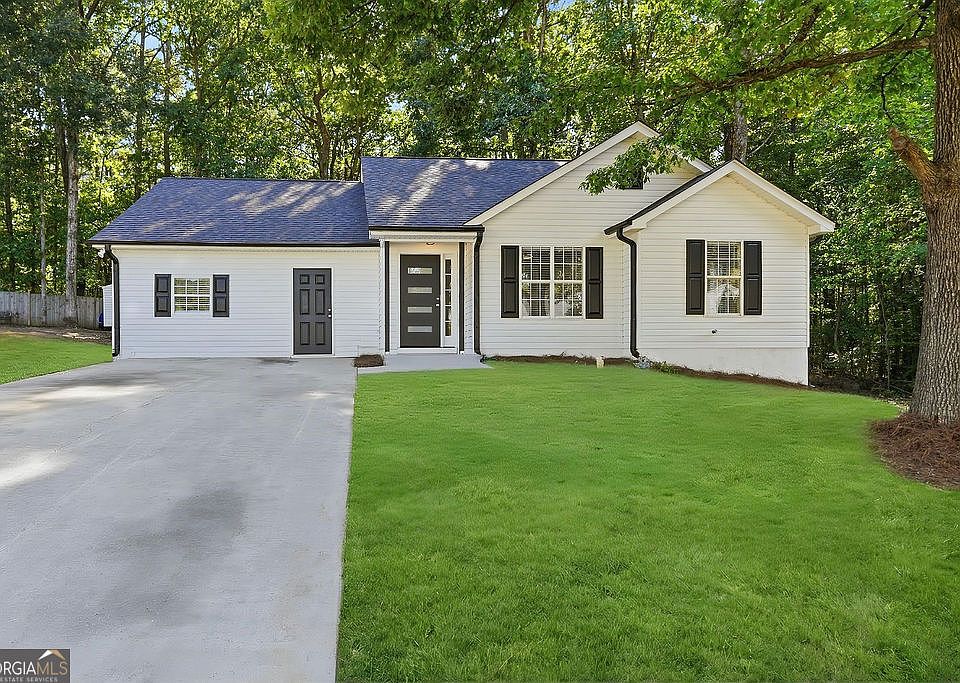 1st image of 648 Fieldcrest Dr
