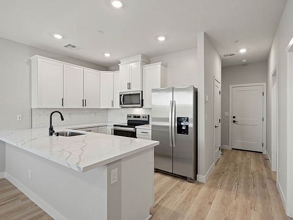 Your chef-ready kitchen awaits!