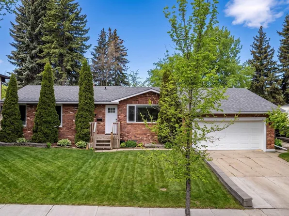 17 Spruce Cres, Saint Albert, AB T8N 0H4