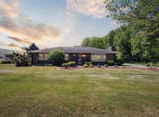 6958 Fairland Rd, Berrien Springs, MI 49103