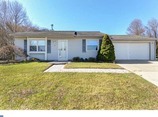 2 Bass Ct, Newark, DE 19713