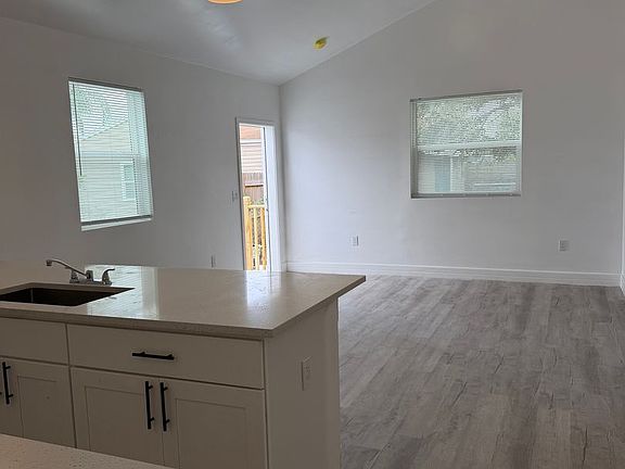 3rd image of 3014 Arlington St #B
