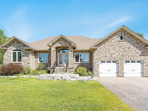30 Fisher Dr, Everett, ON L0M 1J0