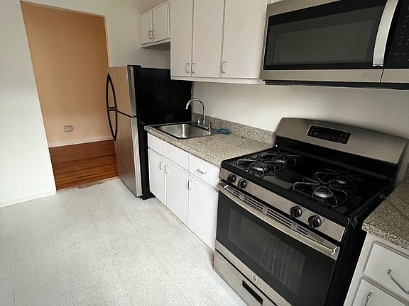 4th image of 322 Linden Blvd #2D