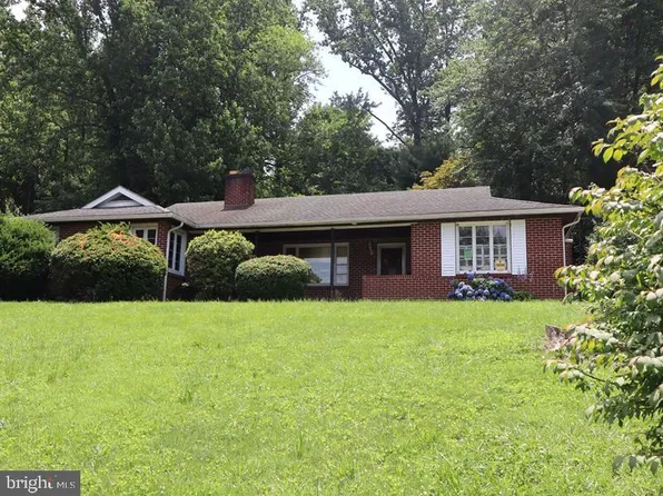 1408 Oak St, Coatesville, PA 19320