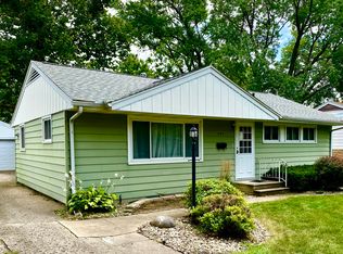 805 S Emerson St, Monticello, IL 61856