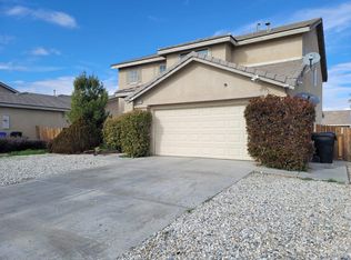 14606 Rosemary Dr, Victorville, CA 92394