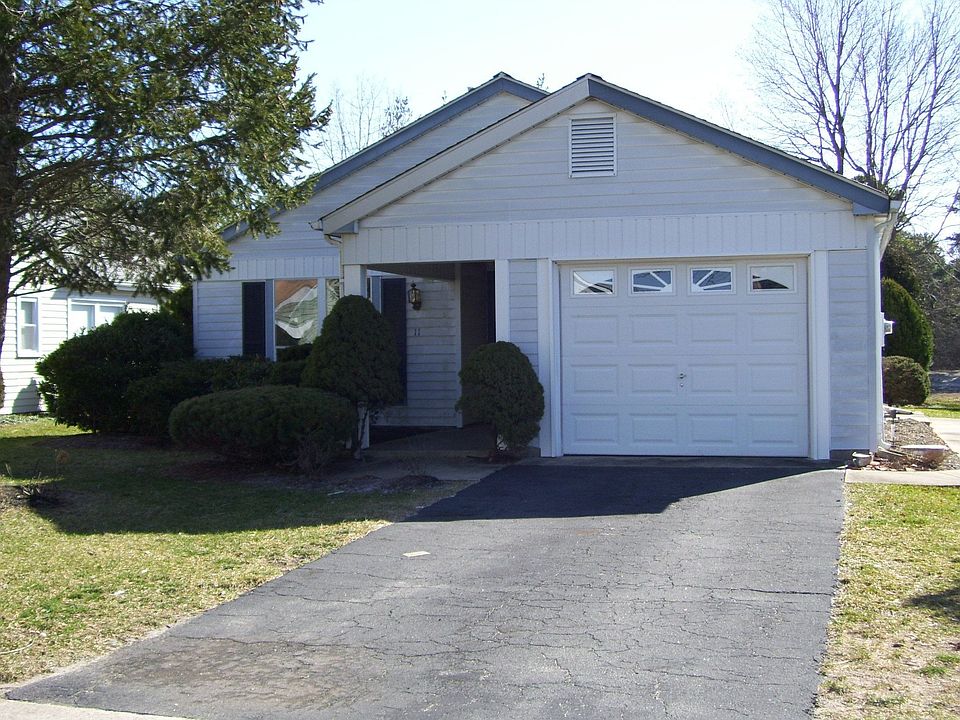 1st image of 11 Saint Paul Pl