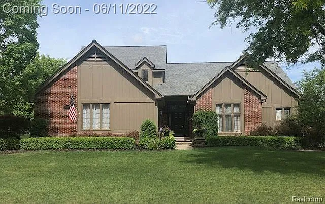 1424 Otter Dr photo 1