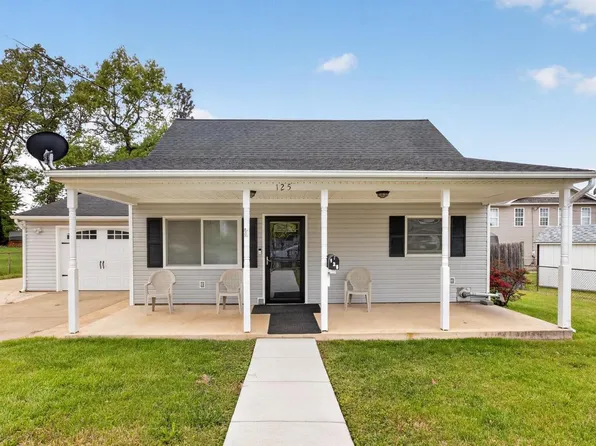 125 Tremont St, Manassas Park, VA 20111