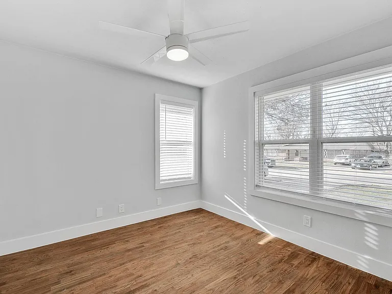 6449 Lontos Dr — Photo 17