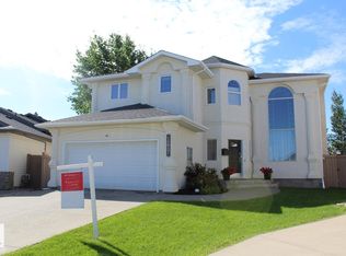 12927 Hudson Way NW, Edmonton, AB T6V 1M4