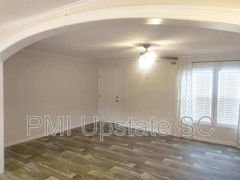 5 Charles St — Photo 12