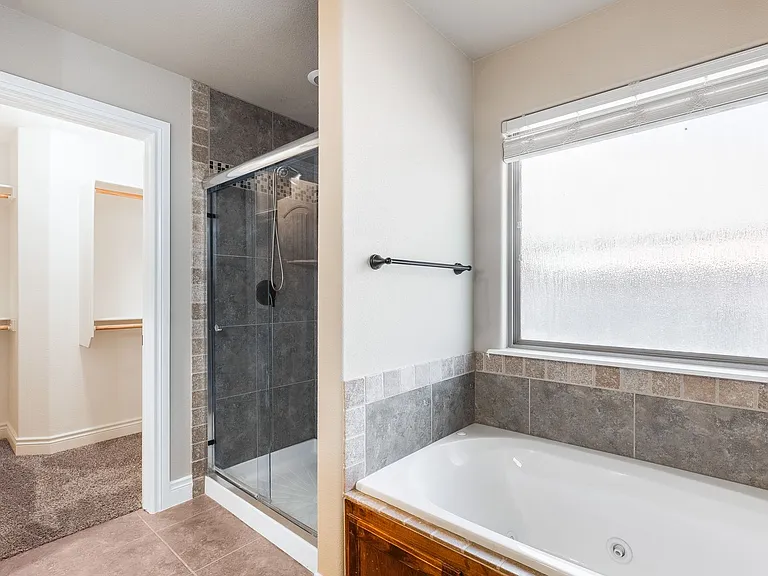 7587 Brooklyn Ave — Photo 8