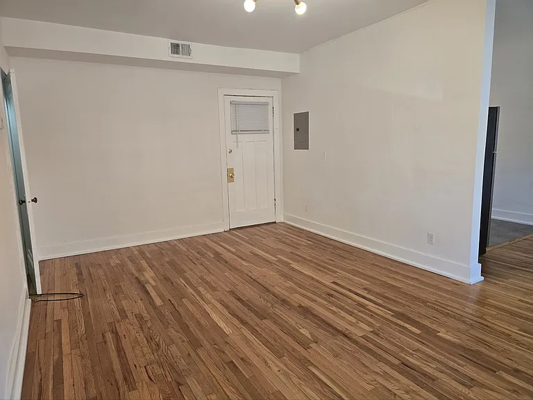 7217 Lanham Ave — Photo 9
