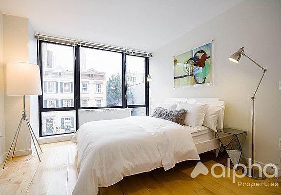 2nd image of 1595 Lexington Ave APT 5C