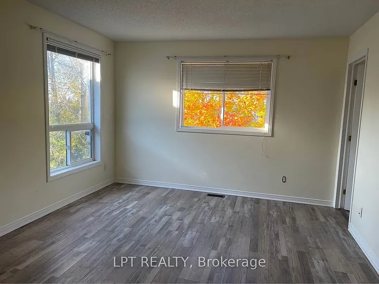 41 Highmont Ct — Photo 2