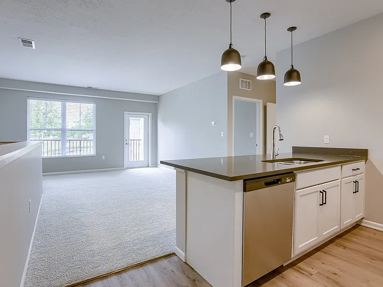 Pearson - 1 Bed / 1 Bath - 909 Sq.Ft.