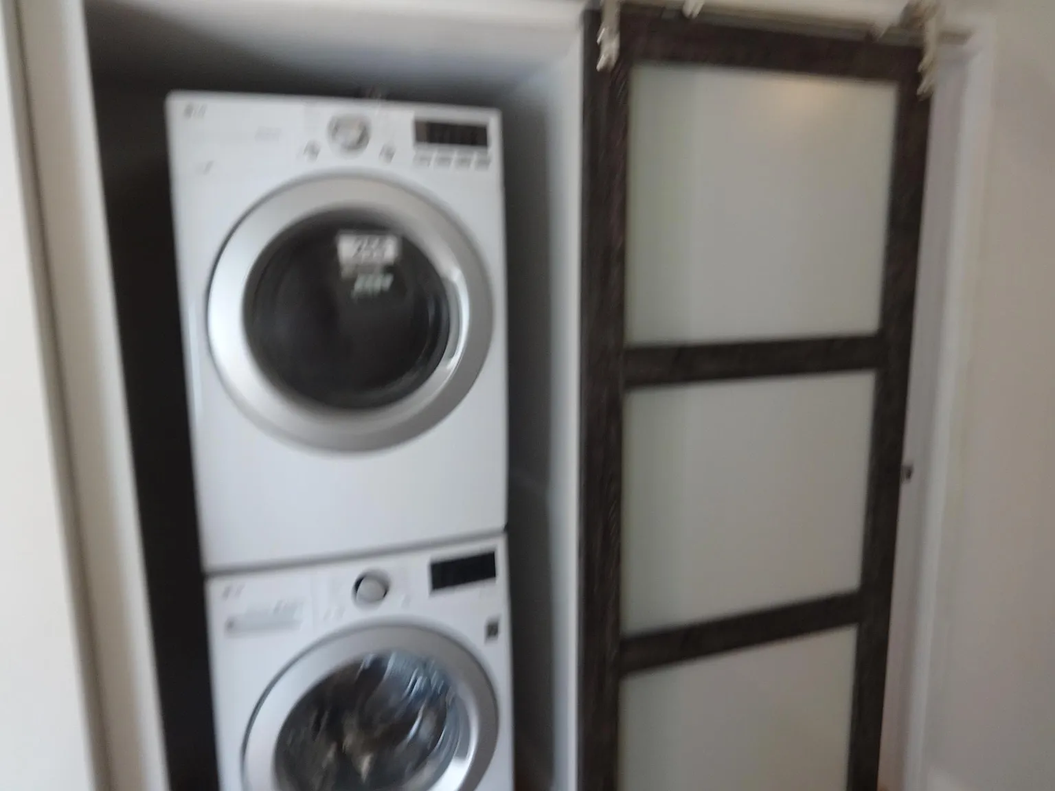 2 bed, 900 sqft, $2,450 — Photo 4