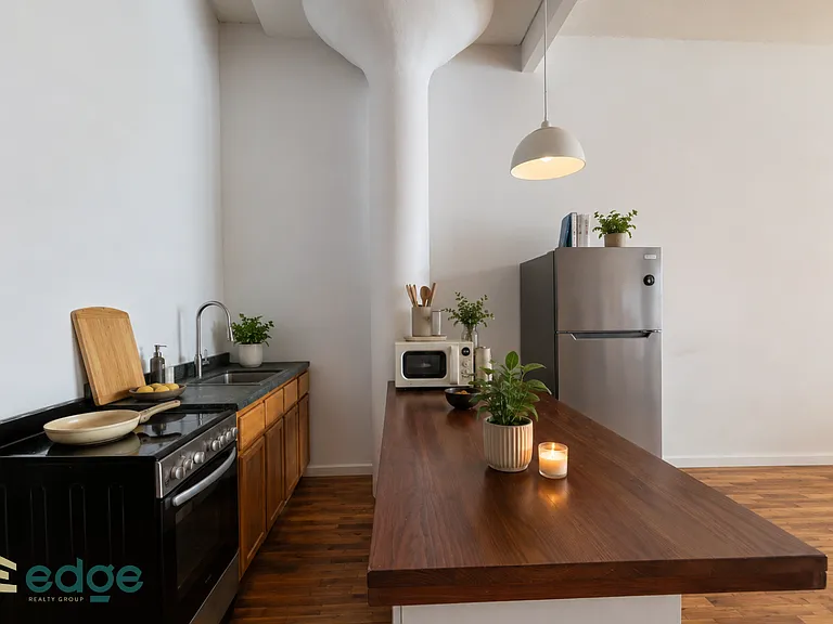 210 Cook St #210 — Photo 4