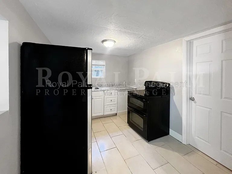 1615 Evans Ave #2 — Photo 6