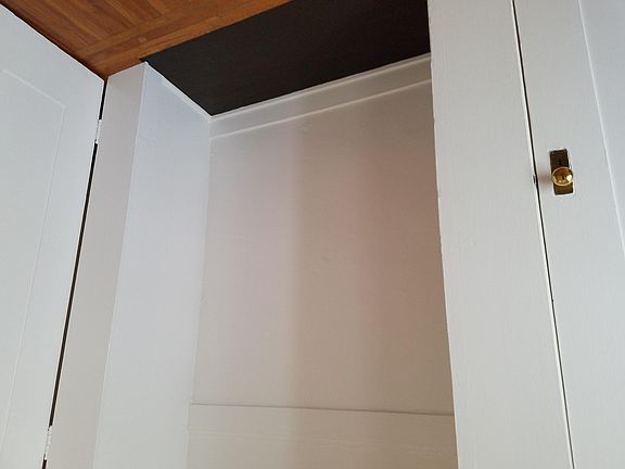 5th image of 1490 Pine St #9