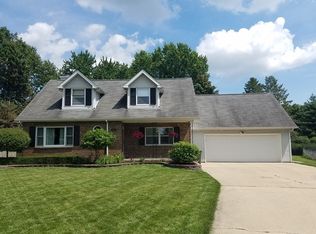 815 Elm Ct, Sterling, IL 61081