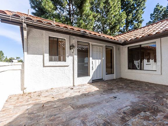 5th image of 16256 Avenida Venusto Unit B