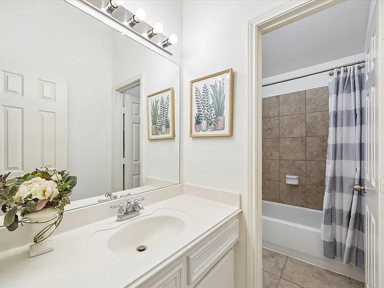 2614 Cezanne Cir — Photo 24