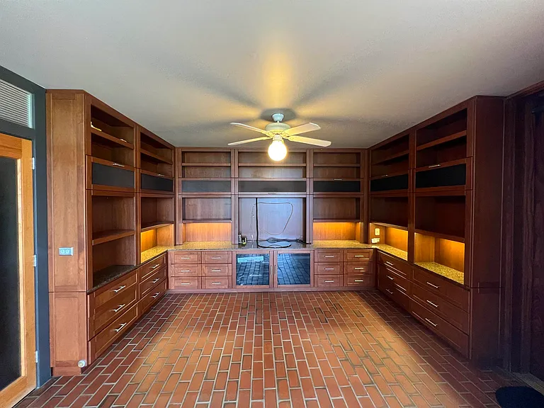 1901 Miller Landing Rd — Photo 24