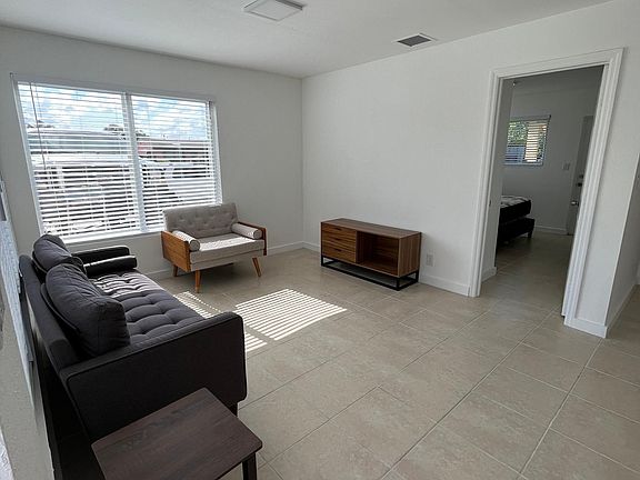 2nd image of 542 SW 27th Ter #W