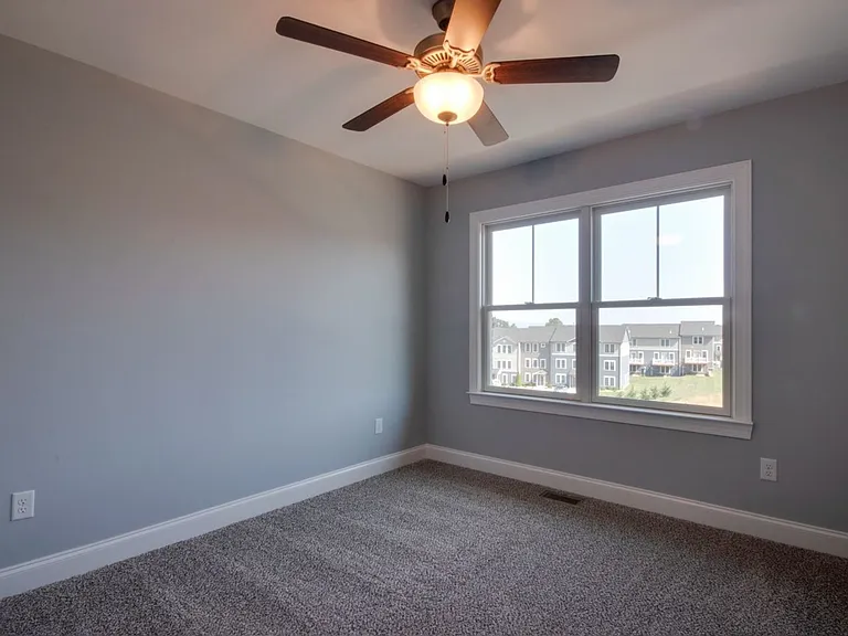 2844 Belgian Dr — Photo 19