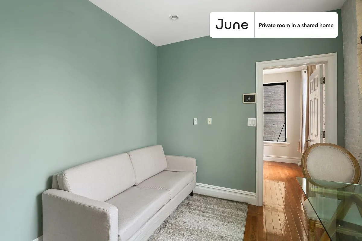 Full bedroom in 2 bed/1 bath home in Columbus Circle #736 A — Photo 3