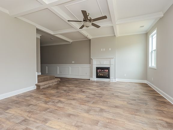 2nd image of 1188 Black Oak Cir