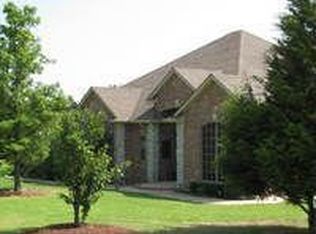 220 Heather Ln, Tuttle, OK 73089