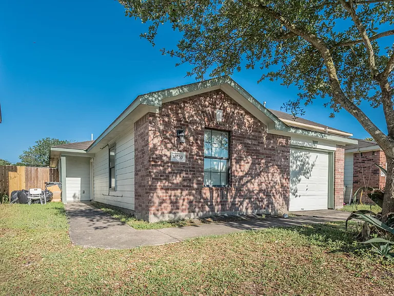 10233 Azalea Vlg — Photo 16