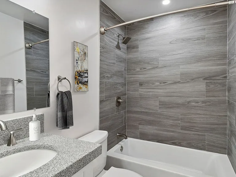 Palm Terrace Apartments — Photo 11
