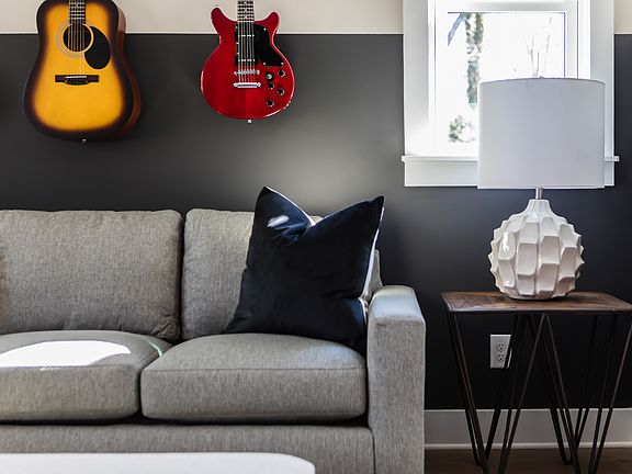 Waterside Residence 3- Bonus Room