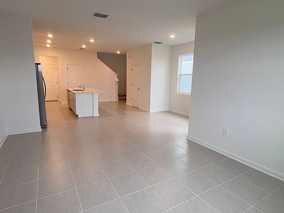5th image of 2963 Maloof Dr