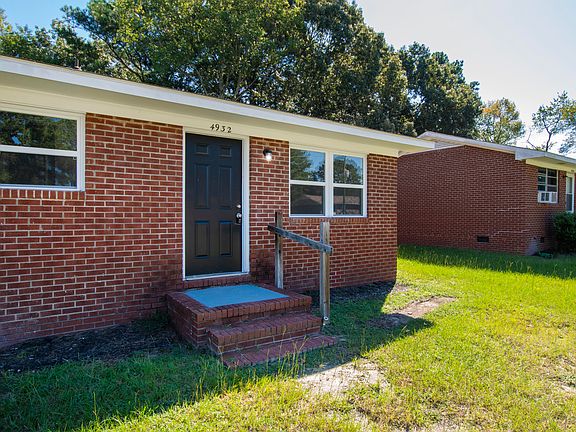 2nd image of 4945 Fieldcrest Dr