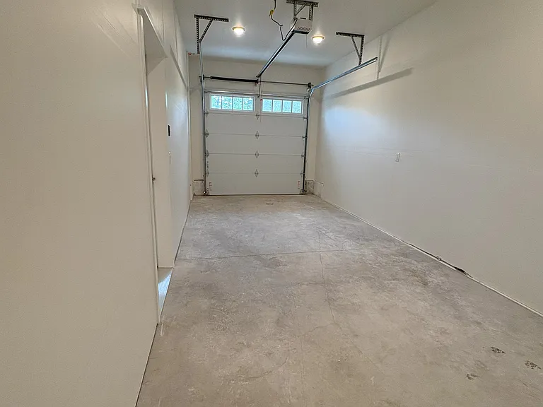 3619 Sussex Dr — Photo 2