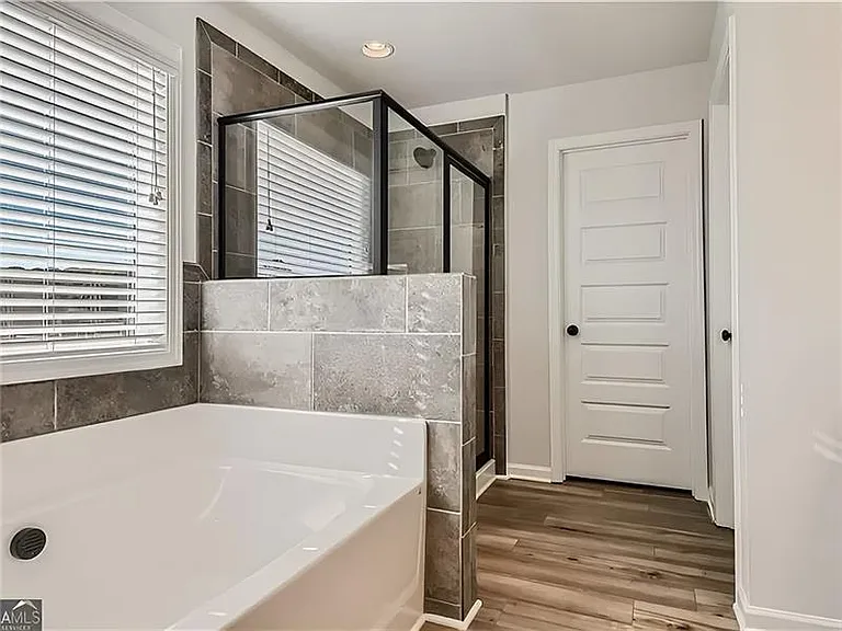 3041 Westgate Park Dr — Photo 12