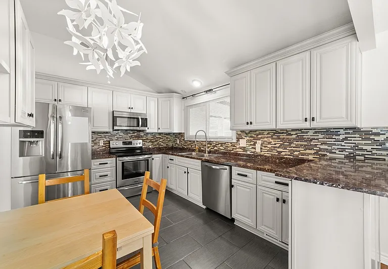 10055 Concord Ct — Photo 3