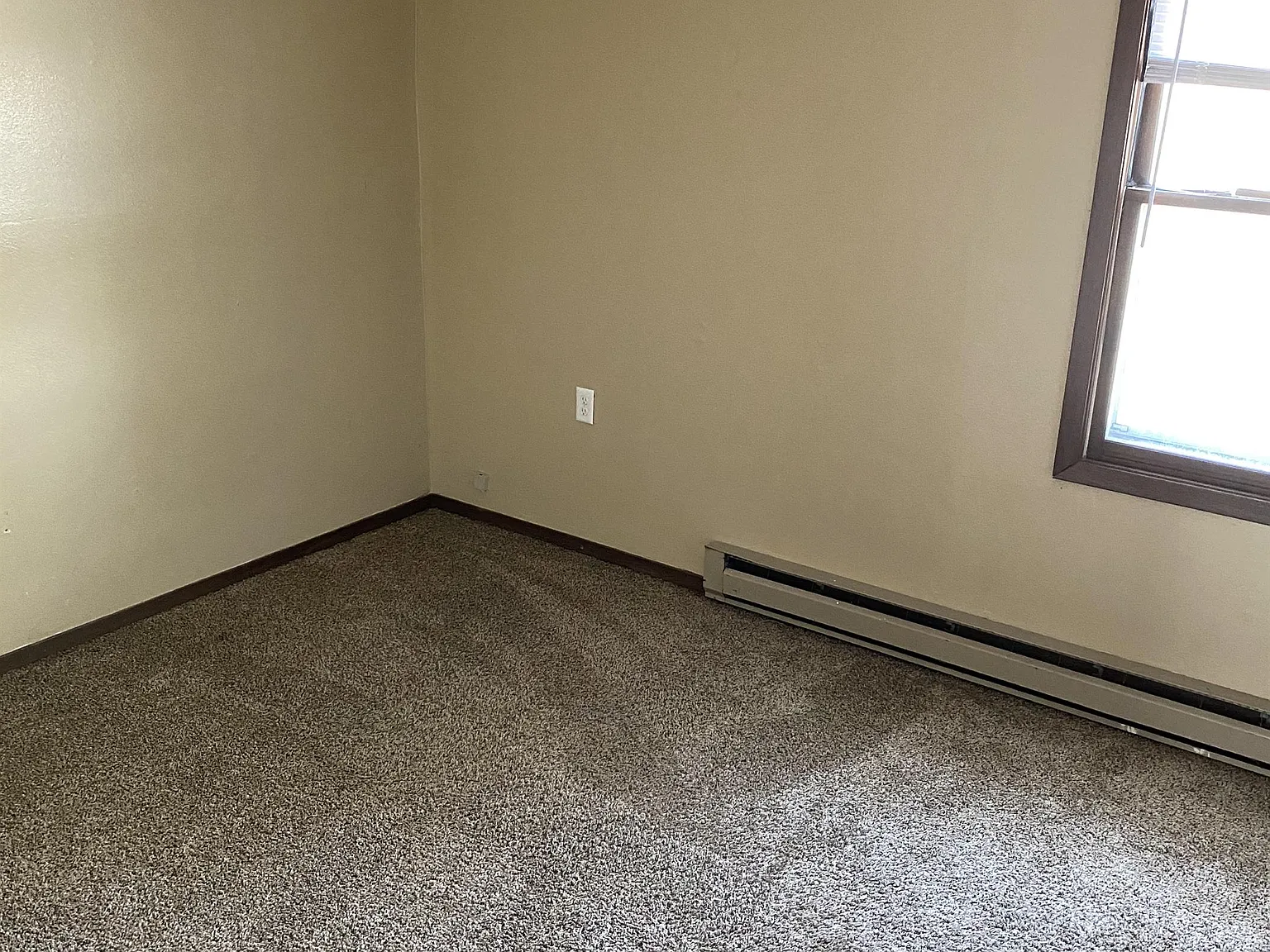 Greystone Bldg 2 - Unit 8 — Photo 1