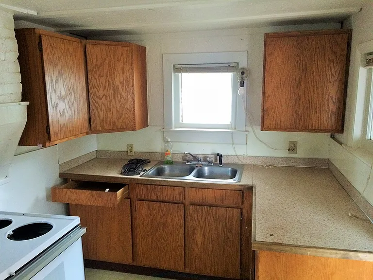 807 N Government Way — Photo 5