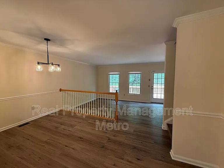 9417 Steeple Ct — Photo 8
